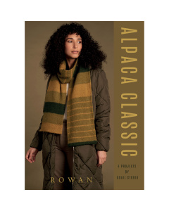 Mode at Rowan ZB349 Vertaling Frans patronenboek 4 projects Alpaca Classic - STUK